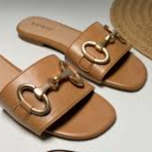 BAMBOO Slide Women's Flats Sandals Sz 8.0 - Picture 1 of 6